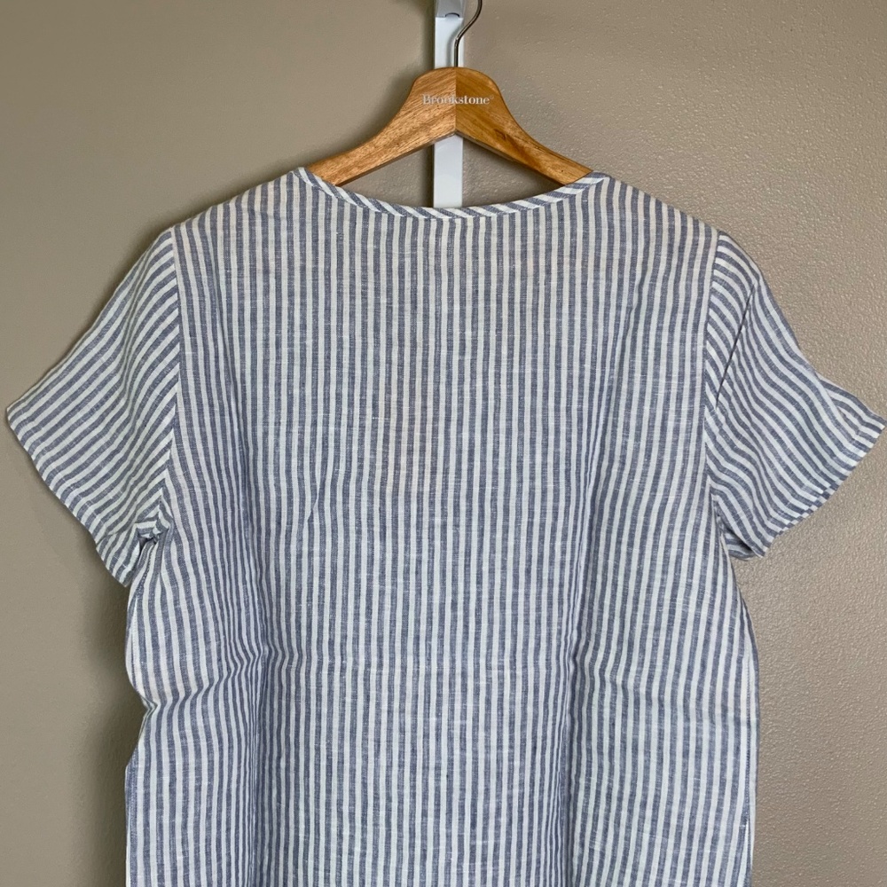 Christian Siriano Striped Short Sleeve Linen Top - Picture 11 of 16